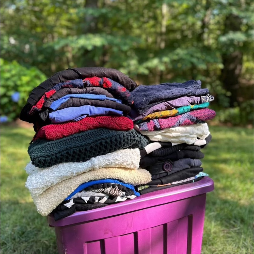 Assorted Clothing Bundle (women’s small)